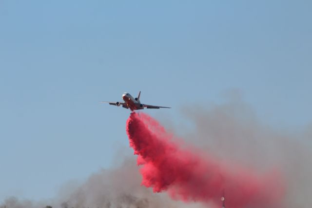 McDonnell Douglas DC-10 (N522AX) - 10 Tanker #912 working the stage fire just North of Phoenix 8 MAY 2020. Aircraft was also active 17 MAY fighting a fire NW of Cave Creek, AZ.