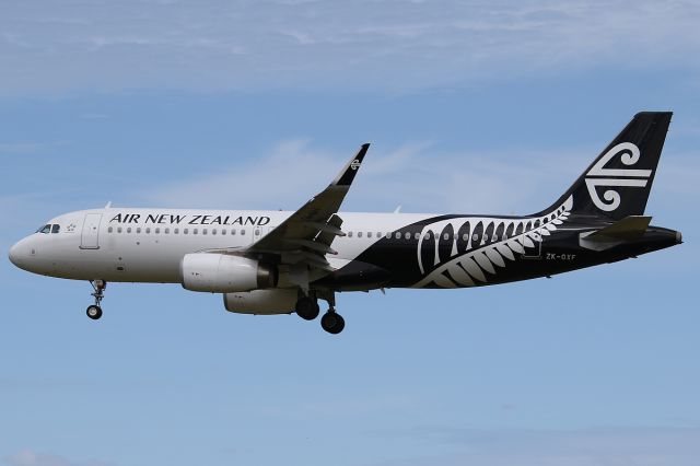 Airbus A320 (ZK-OXF)