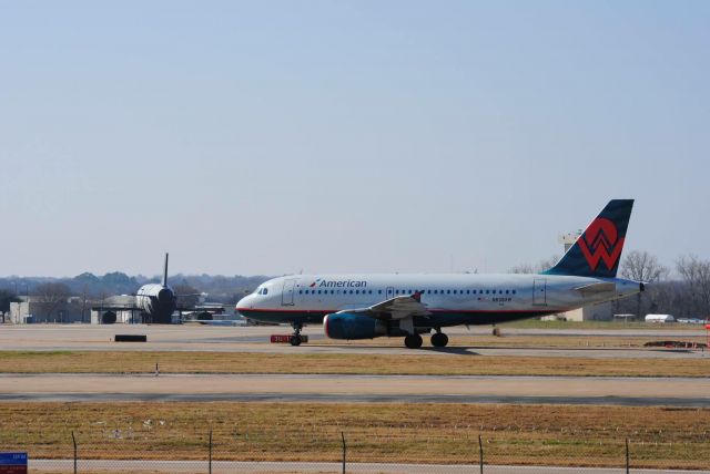 Airbus A319 (N838AW)
