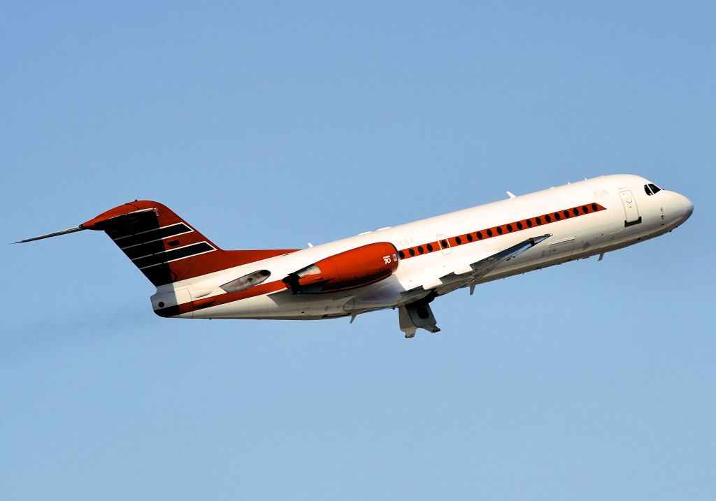 Fokker 70 (PH-KBX)