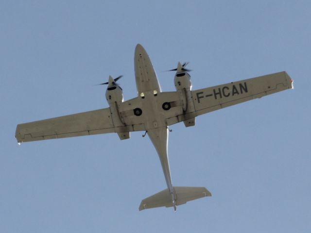 Diamond Twin Star (F-HCAN) - minimas ILS 05
