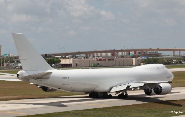 BOEING 747-8 (N859GT) - On its way to the runway. 04/29/18