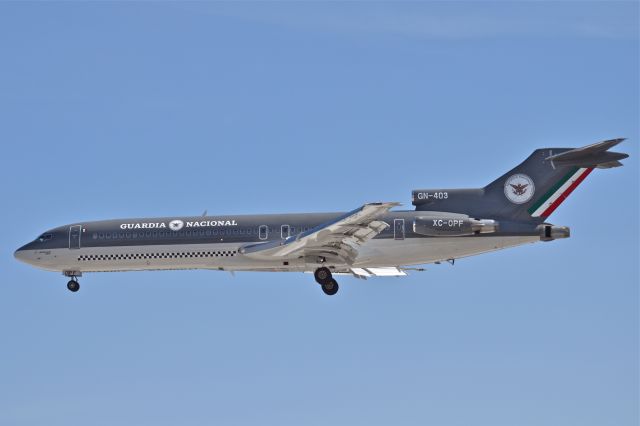 BOEING 727-200 (XC-OPF) - Boeing 727-264 XC-OPF MSN 22676 of Guardia Nacional (GN) on short final to runway 05R at Mexico City International Airport (10/2020).