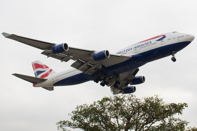 Boeing 747-400 (G-CIVS)