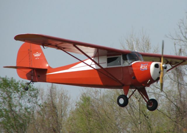 AERONCA Sedan (N22173) - Landing on runway 14 at the Shreveport Downtown airport. A nice old aircraft.