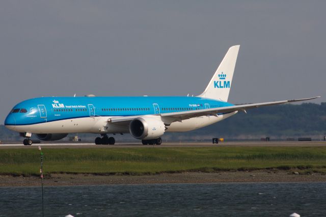 Boeing 787-9 Dreamliner (PH-BHN) - One of several JFK weather diversions to BOS on 7/18/23. 