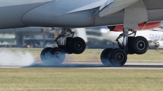 Airbus A330-300 (OK-YBA)