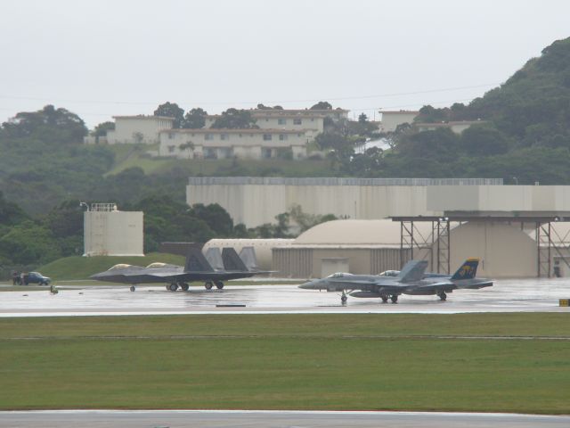 Lockheed F-22 Raptor — - &FA18