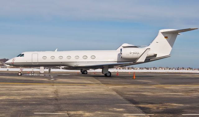 Gulfstream Aerospace Gulfstream V (D-ADCL) - An immaculate German Gulfstream G550 @ KBOS Logan Airport on FlightAware.Com -The 2nd ever upload of D-ADCL !