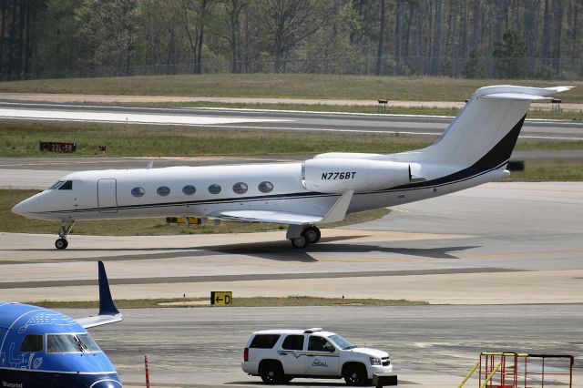 Gulfstream Aerospace Gulfstream IV (N776BT) - Arriving from TEB