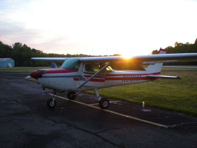 Cessna 152 (N99HR)