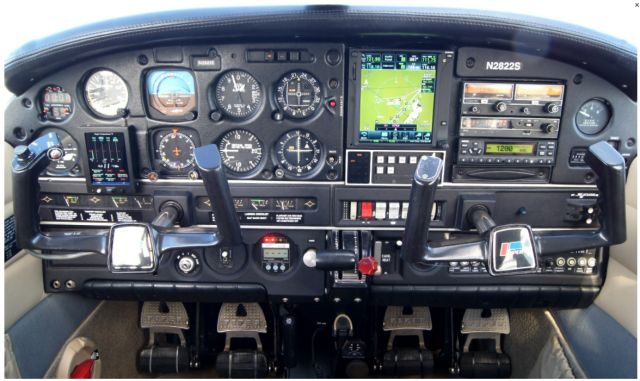 Piper Cherokee (N2822S) - GTN-750... SWEET