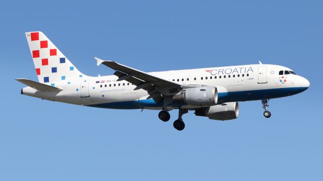 Airbus A319 (9A-CTH)