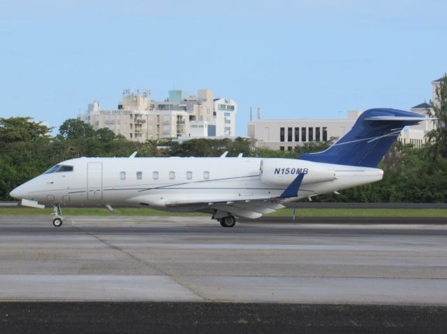 Bombardier Challenger 300 (N150MB)