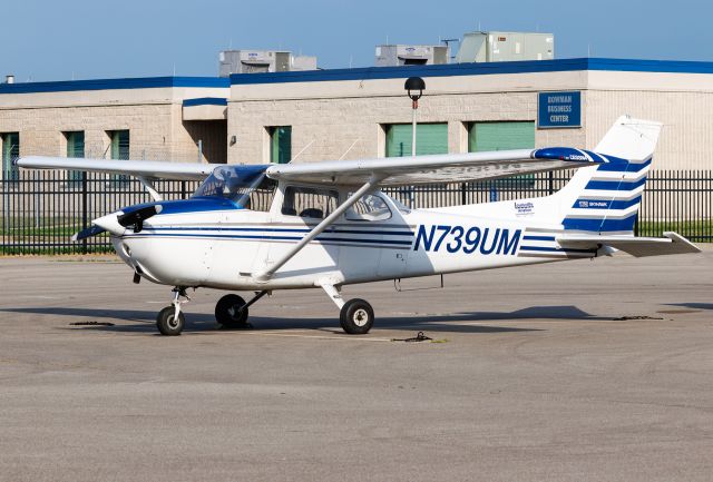 Cessna Skyhawk (N739UM)