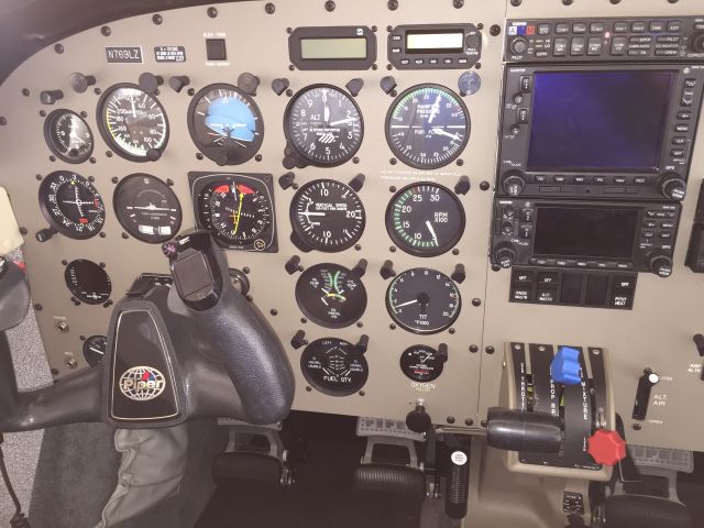 Piper Saratoga (N769LZ)
