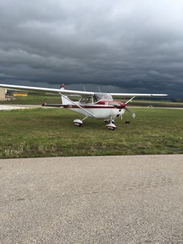 Cessna Skyhawk (C-FTFH)