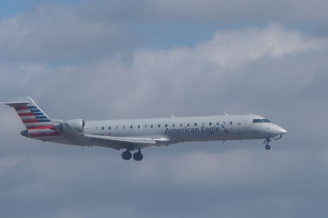 Canadair Regional Jet CRJ-200 (N703SK)