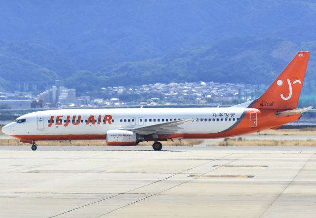 Boeing 737-800 (HL8239)