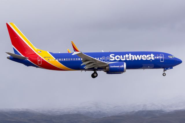 Boeing 737 MAX 8 (N8701Q) - The first MAX ever built returns to Boise, however, this time in a different paint and purpose. Full Quality Photo --> https://www.airliners.net/photo/Southwest-Airlines/Boeing-737-8-MAX/5412189?qsp=eJwljEEKwkAMRe/y192Uyiiz0wvowguEJNRCtUMSwVJ6d8dx93g83gZeXqGfuK9FkeFKxg90KGT0dOQNb1dD7k%2BHlI4dfLG4rLUUCj0zawkV/P3V5JdC1LktxrrsK6jdGmNI1cvkZab20KBpxr5/AdqYK94%3D