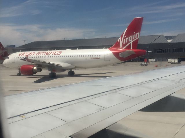 Airbus A320 (N640VA) - LAS airport 5-18-2018