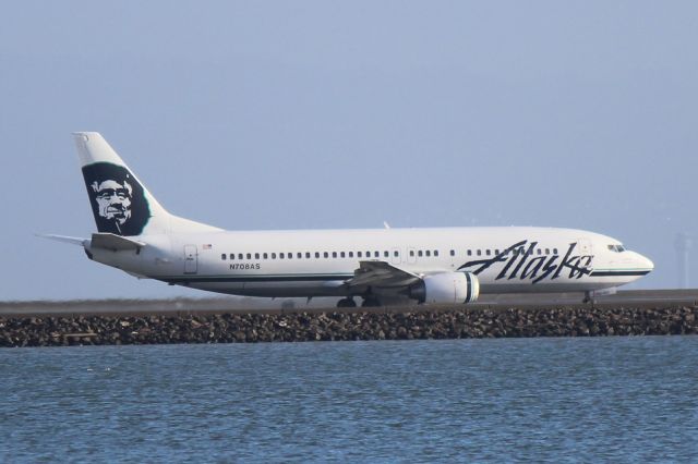 BOEING 737-400 (N708AS)