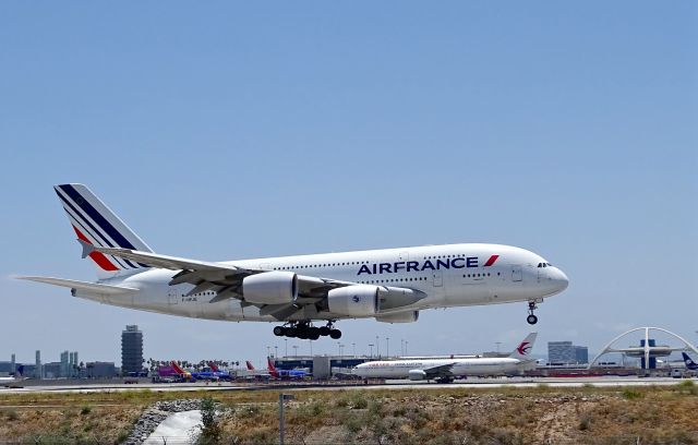 Airbus A380-800 (F-HPJE)