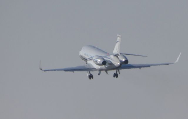 Dassault Falcon 50 (N771HM) - Shortly after departure is this 2014 Dassault Falcon 2000EX in the Winter of 2018.