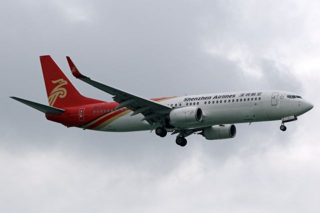 Boeing 737-800 (B-1711)