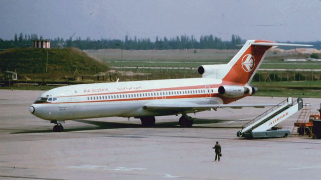 BOEING 727-200 (7T-VEX)