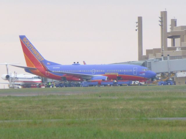 Boeing 737-700 (N248WN)