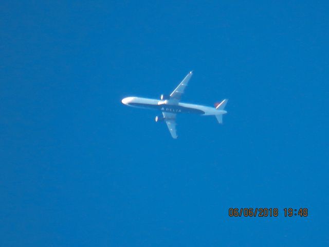 Airbus A321 (N315FD)