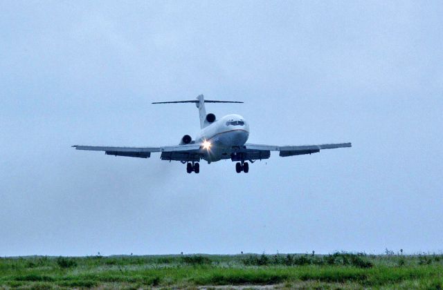 Boeing 727-100 —