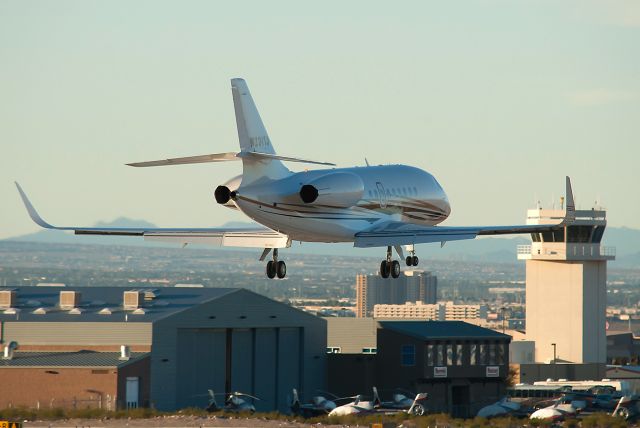 Dassault Falcon 2000 (N231TJ) - A relatively new Falcon 2000 of Autorotate LLC approaching Henderson Executive Airport.