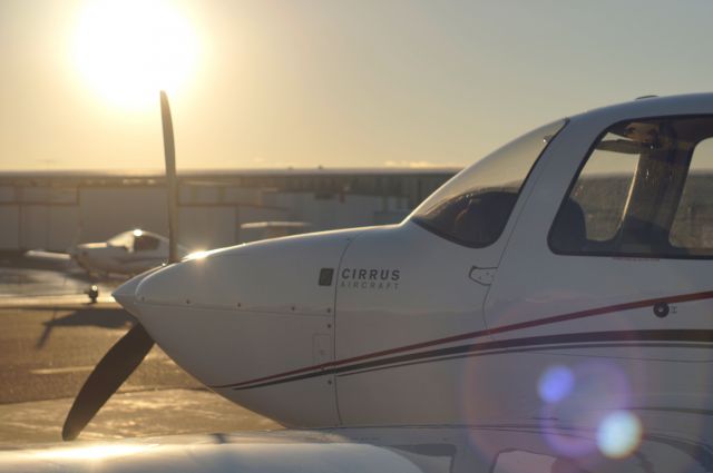 Cirrus SR-20 (N93GS)