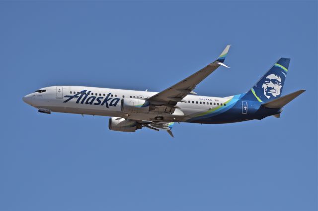 Boeing 737-800 (N584AS) - Boeing 737-890 N584AS MSN 35682 of Alaska Airlines at Mexico City International Airport AICM (03/2018).