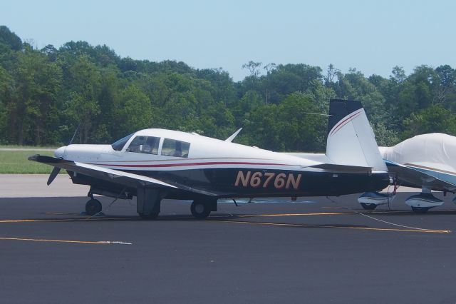 Mooney M-20 (N676N)