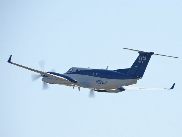 Beechcraft Super King Air 350 (N824UP)