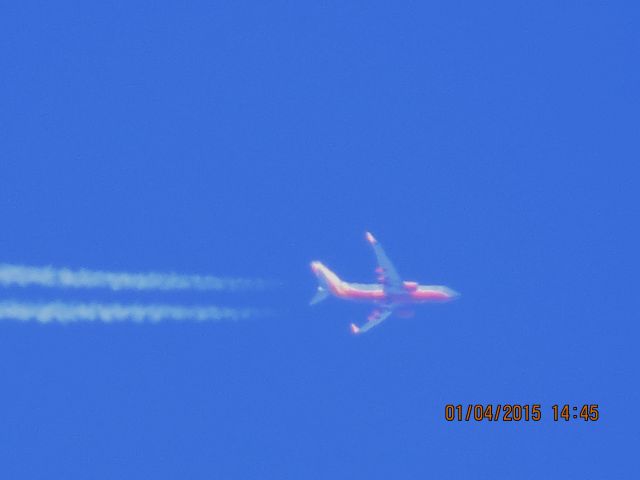 Boeing 737-700 (N295WN) - Southwest Airlines flight 2516 from PHX to CLE over Southeastern Kansas at 39,000 feet.