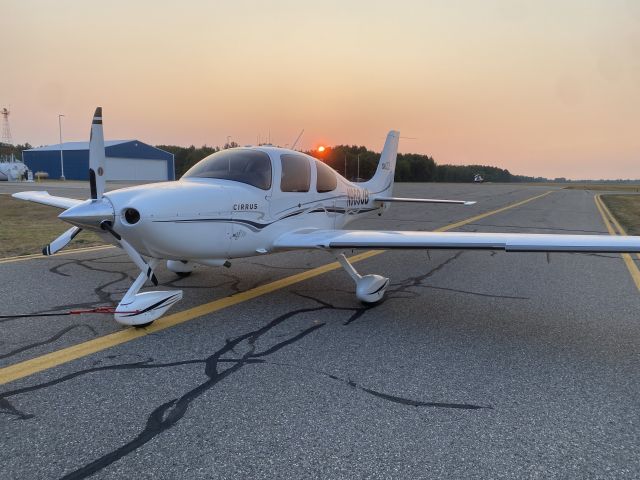 Cirrus SR-22 (N969JB) - Early morning fuel fill up!