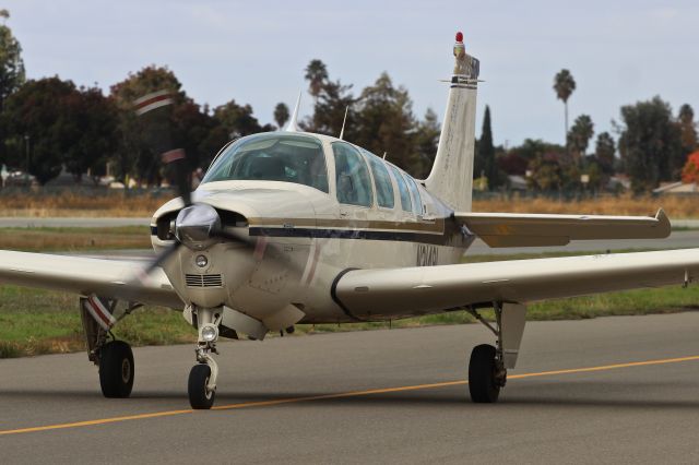 Beechcraft Bonanza (36) (N2149L)