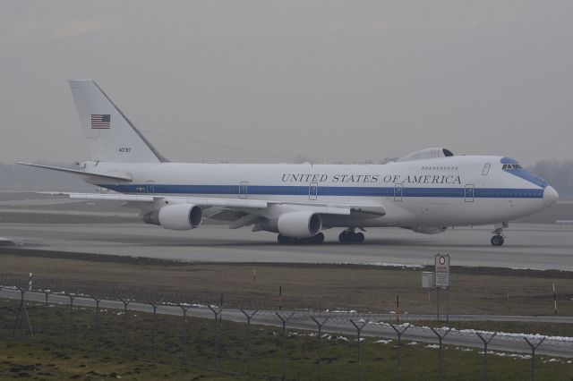 Boeing 747-200 (74-0787)