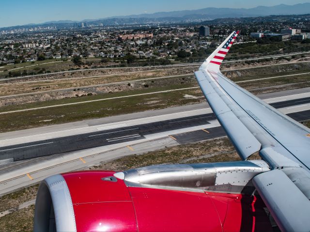 Airbus A320 (N281VA)