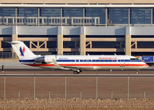Canadair Regional Jet CRJ-200 (N869AS)
