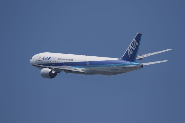 Boeing 777-200 (JA8197) - 23 May 2015:HKD-HND.