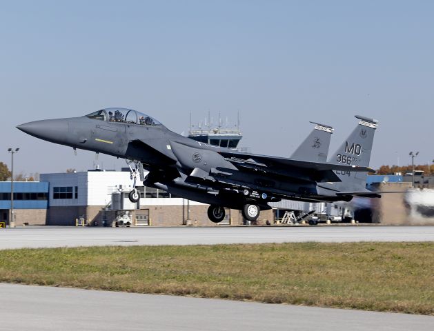 McDonnell Douglas F-15 Eagle (87-0204) - A USAF McDonnell Douglas/Boeing F-15E Strike Eagle, from the 389th Fighter Squadron “Gunfighters”, 366th Fighter Wing, Air Combat Command, Mountain Home AFB, Idaho, with full afterburners departing TOL on a beautiful autumn morning, 24 Oct 2022.