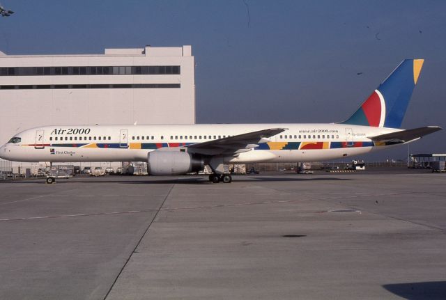 Boeing 757-200 (G-OOOG)