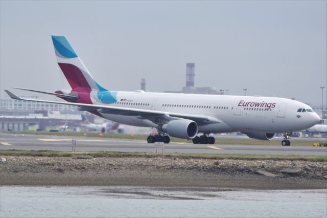 Airbus A330-200 (D-AXGB)
