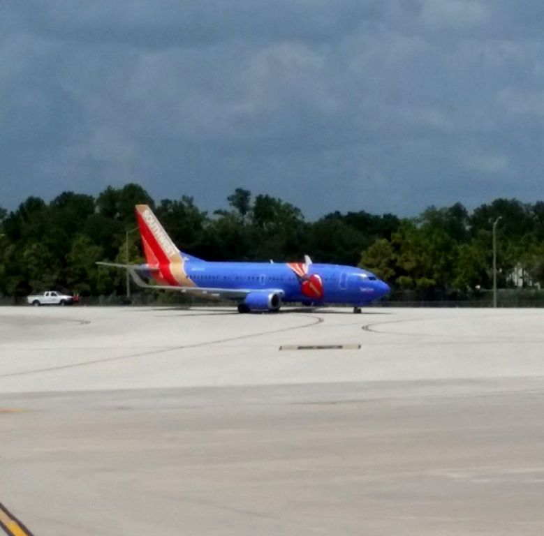 Boeing 737-700 (N647SW)