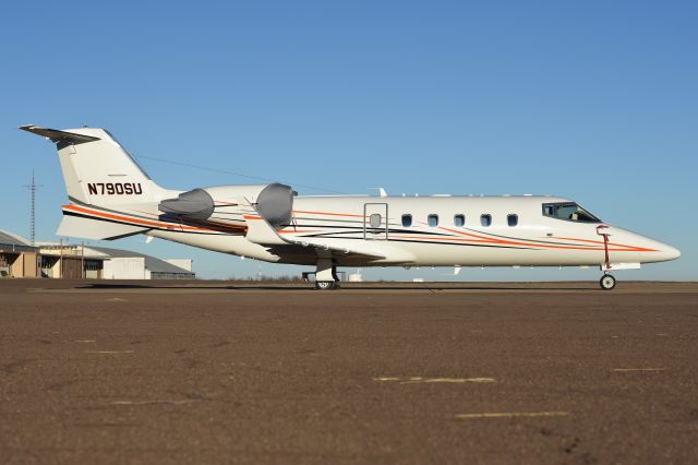 Learjet 60 (N790SU) - Jan. 29th, 2017